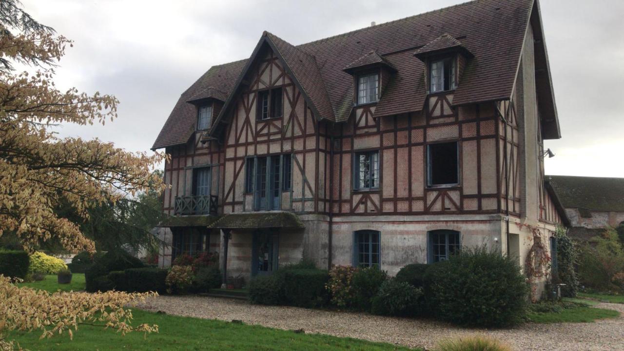 ホテル Manoir De Graincourt Derchigny エクステリア 写真